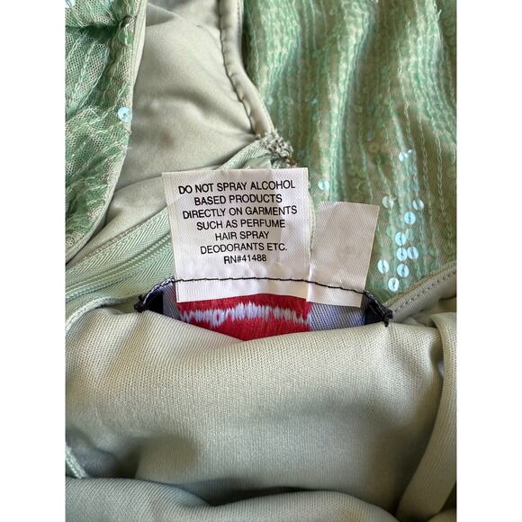 Mac Duggal NWT Sage Green Sequin One Shoulder Ruffle Cocktail Dress Size 4 - Picture 12 of 16